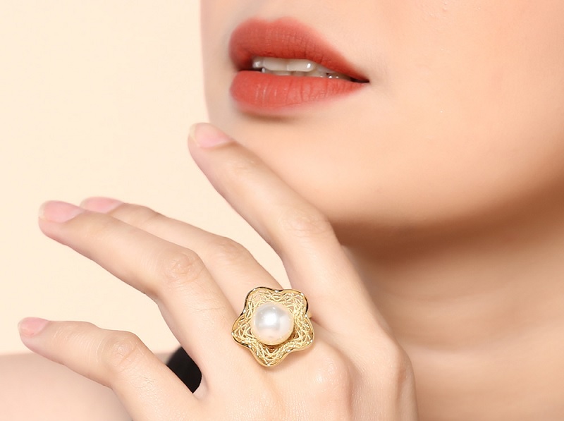 Nhẫn có thiết kế lạ mắt và sang chảnh